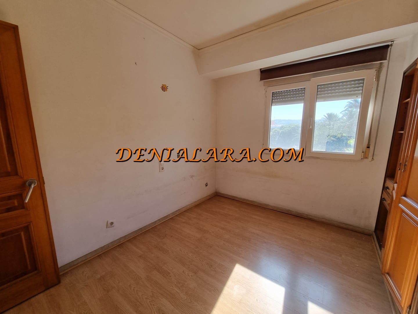 Piso de 4 habitaciones en Dénia en venta - 249.999 € (Ref: 9301893)