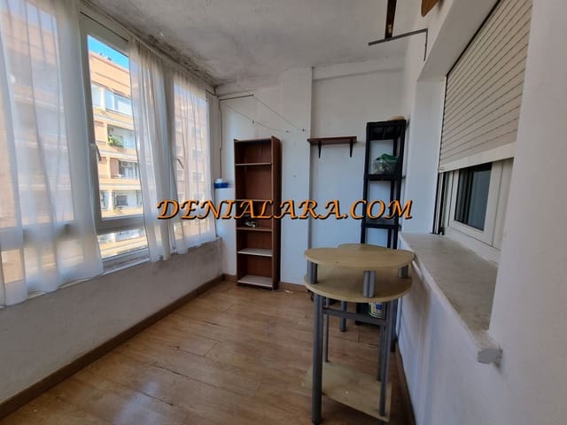 Piso de 4 habitaciones en Dénia en venta - 249.999 € (Ref: 9301893)