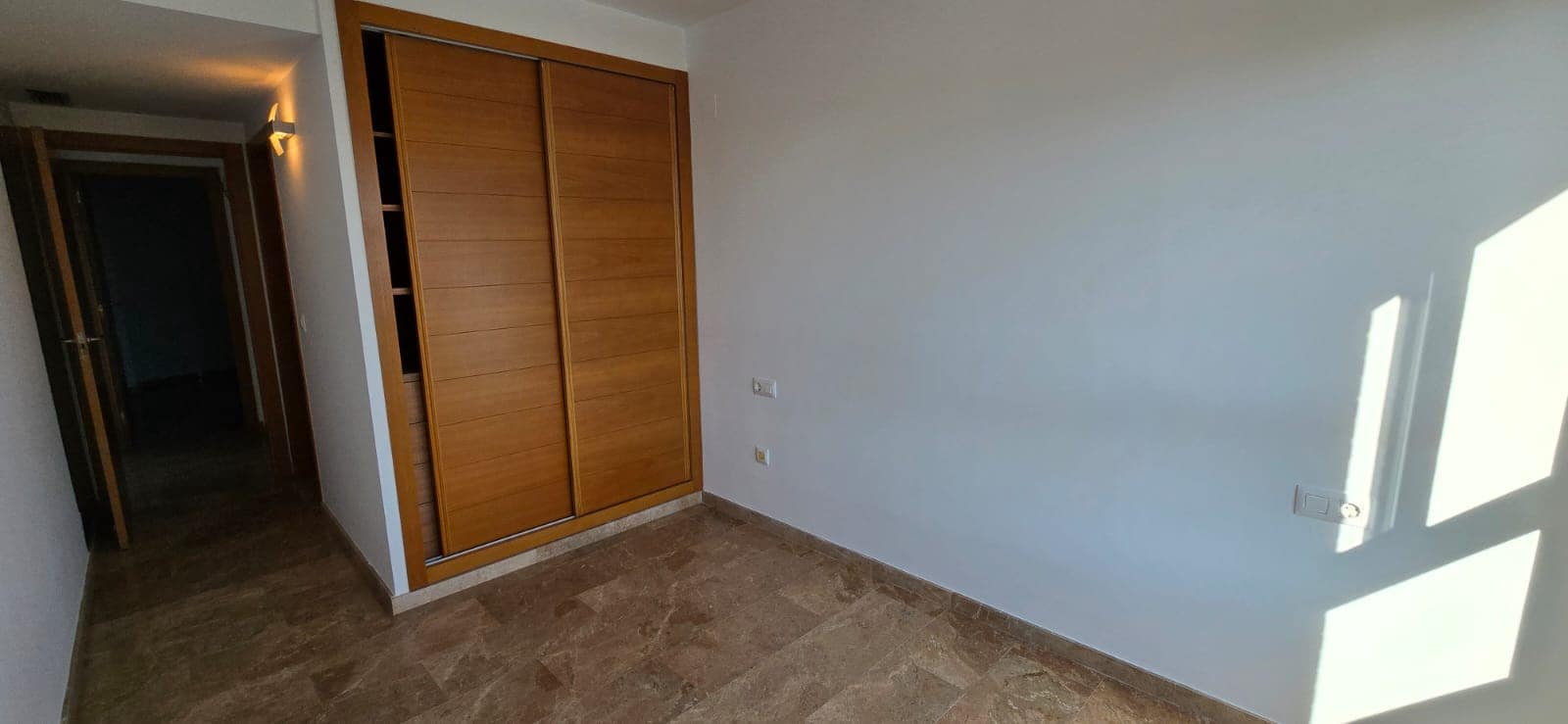 2 soveværelse Lejlighed til leje i Denia med garage - € 1.100 (Ref: 9345192)