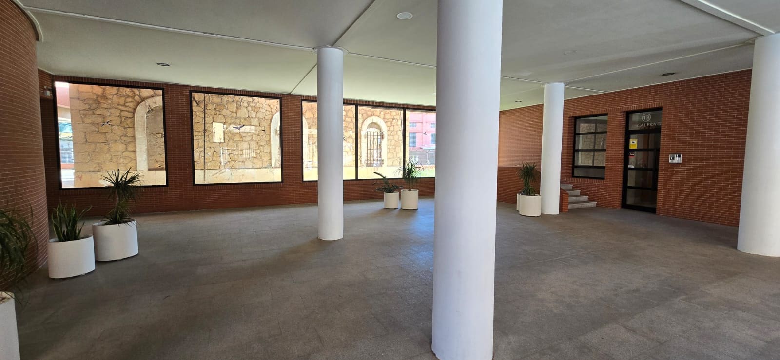 2 soveværelse Lejlighed til leje i Denia med garage - € 1.100 (Ref: 9345192)