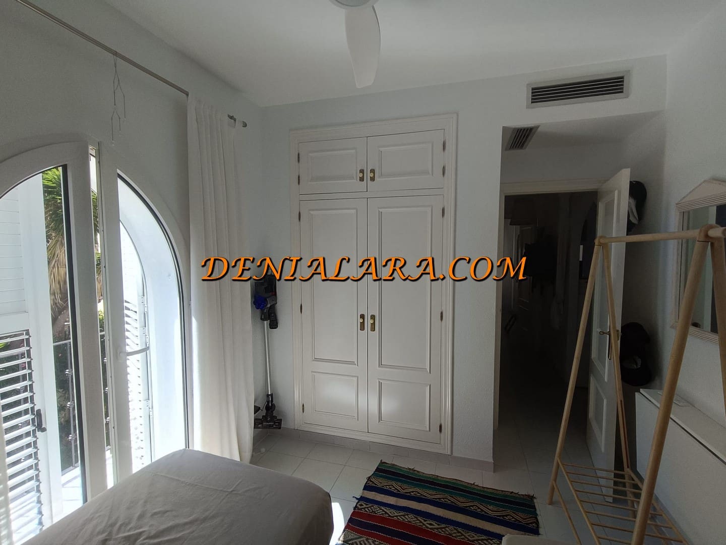 2 Zimmer Apartment zu vermieten in Denia mit Pool Garage - 700 € (Ref: 9354168)