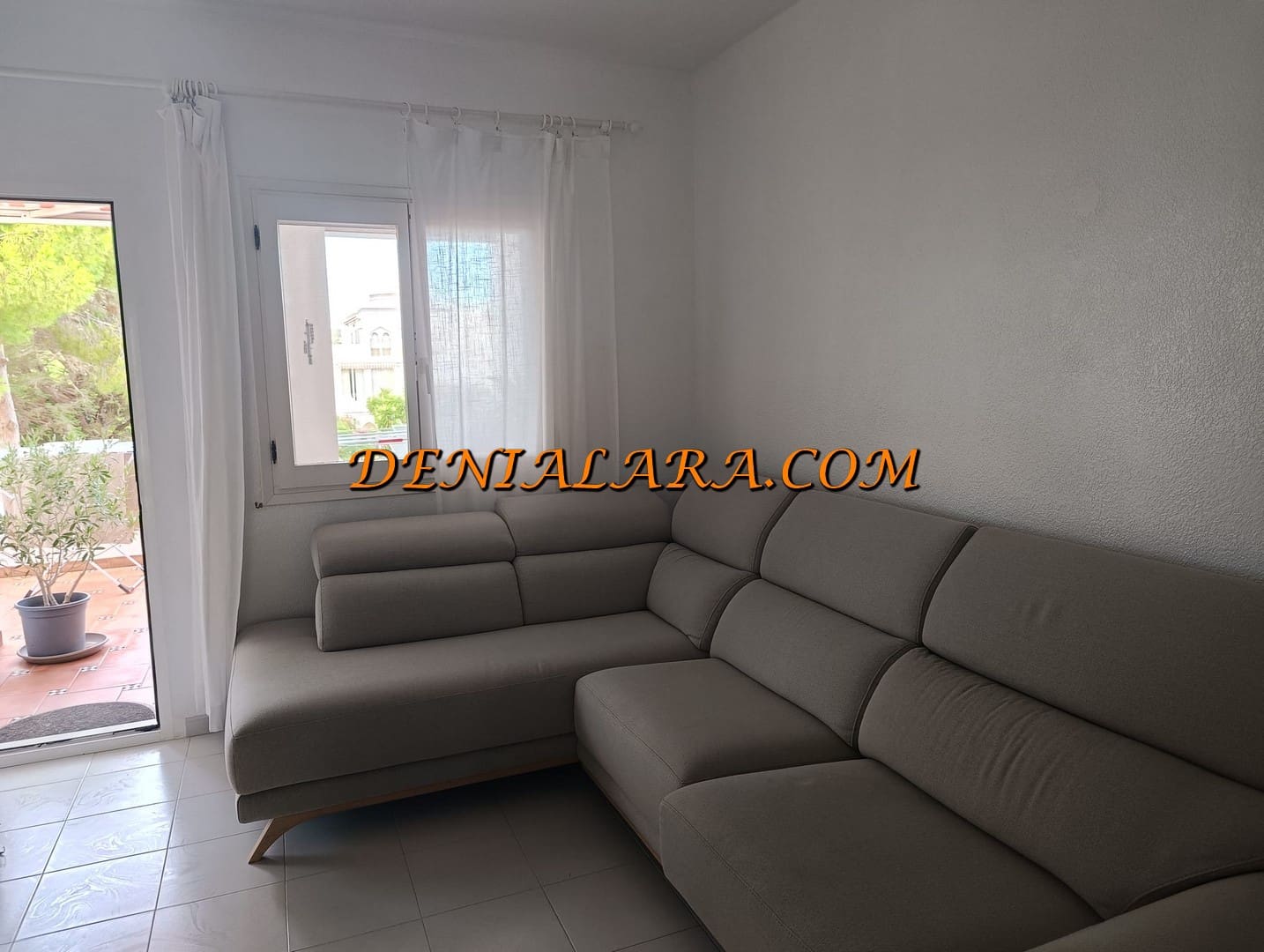 2 Zimmer Apartment zu vermieten in Denia mit Pool Garage - 700 € (Ref: 9354168)