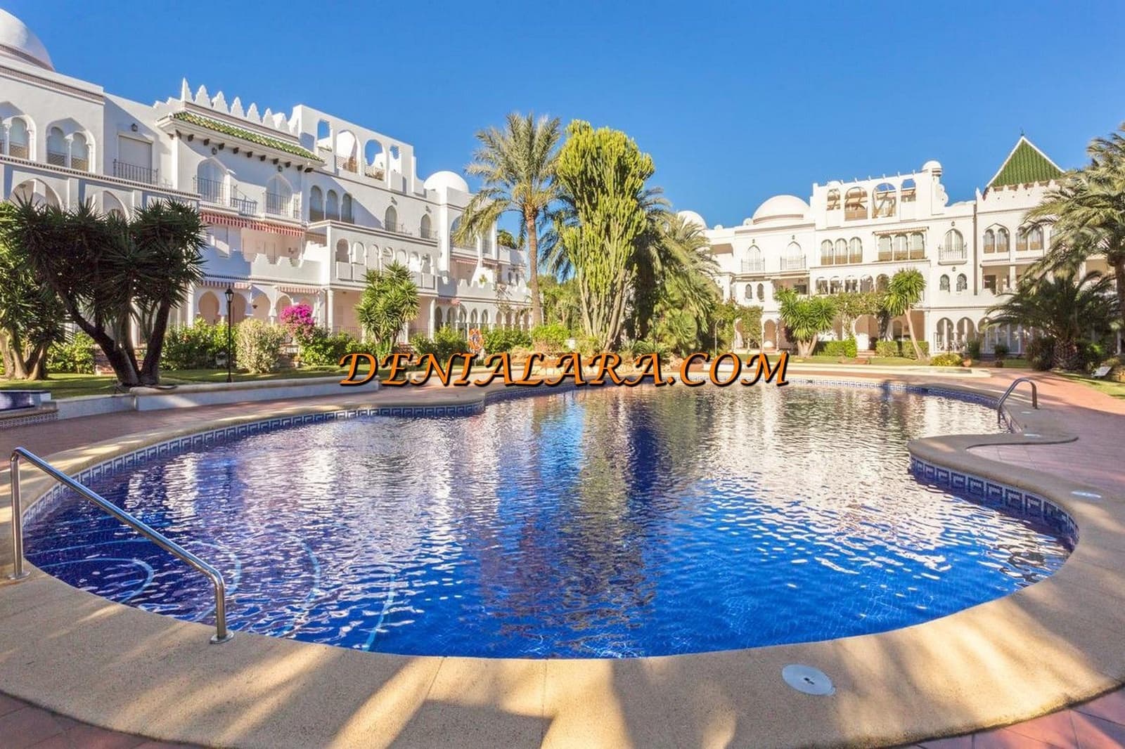 2 Zimmer Apartment zu vermieten in Denia mit Pool Garage - 700 € (Ref: 9354168)