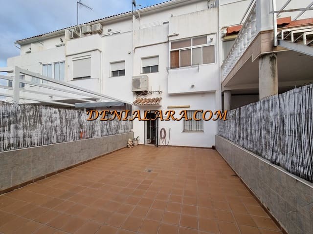 4 bedroom Terraced Villa for sale in Pego with garage - € 249,999 (Ref: 9395354)