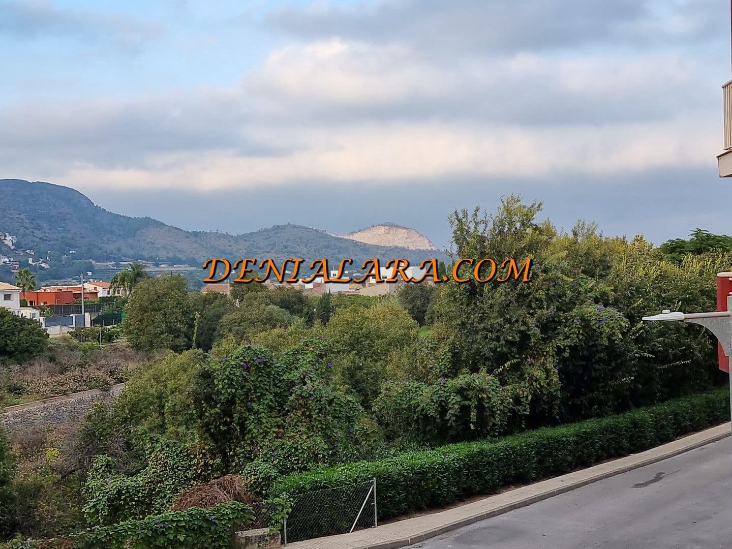 4 sovrum Radhus till salu i Pego med garage - 249 999 € (Ref: 9395354)