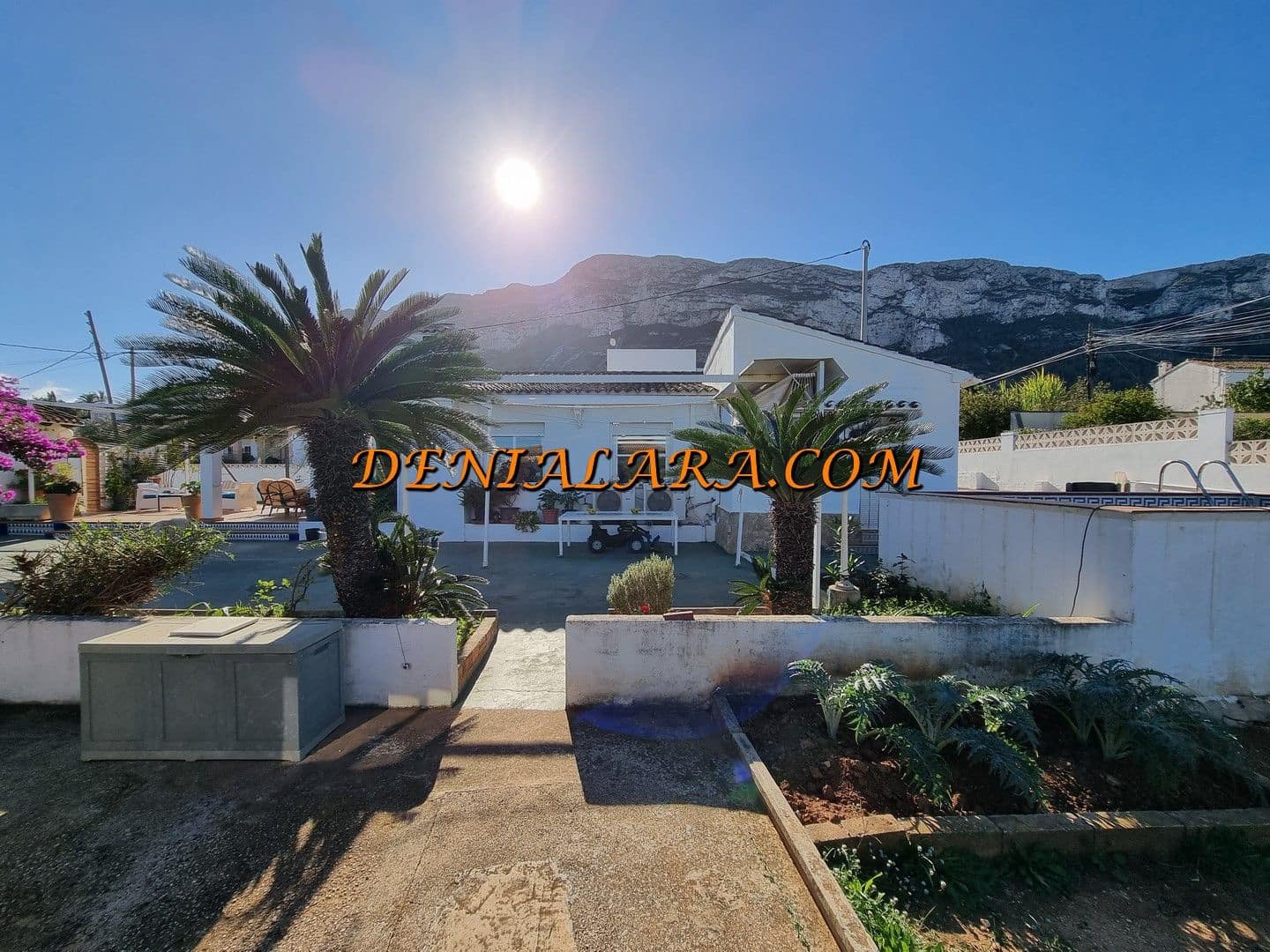 4 sypialnia Willa na sprzedaż w Denia z basenem garażem - 614 999 € (Ref: 9417819)