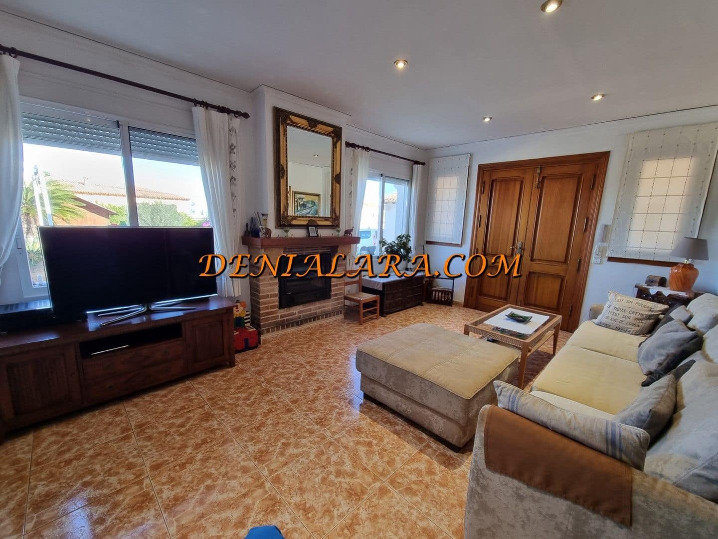 4 sypialnia Willa na sprzedaż w Denia z basenem garażem - 614 999 € (Ref: 9417819)