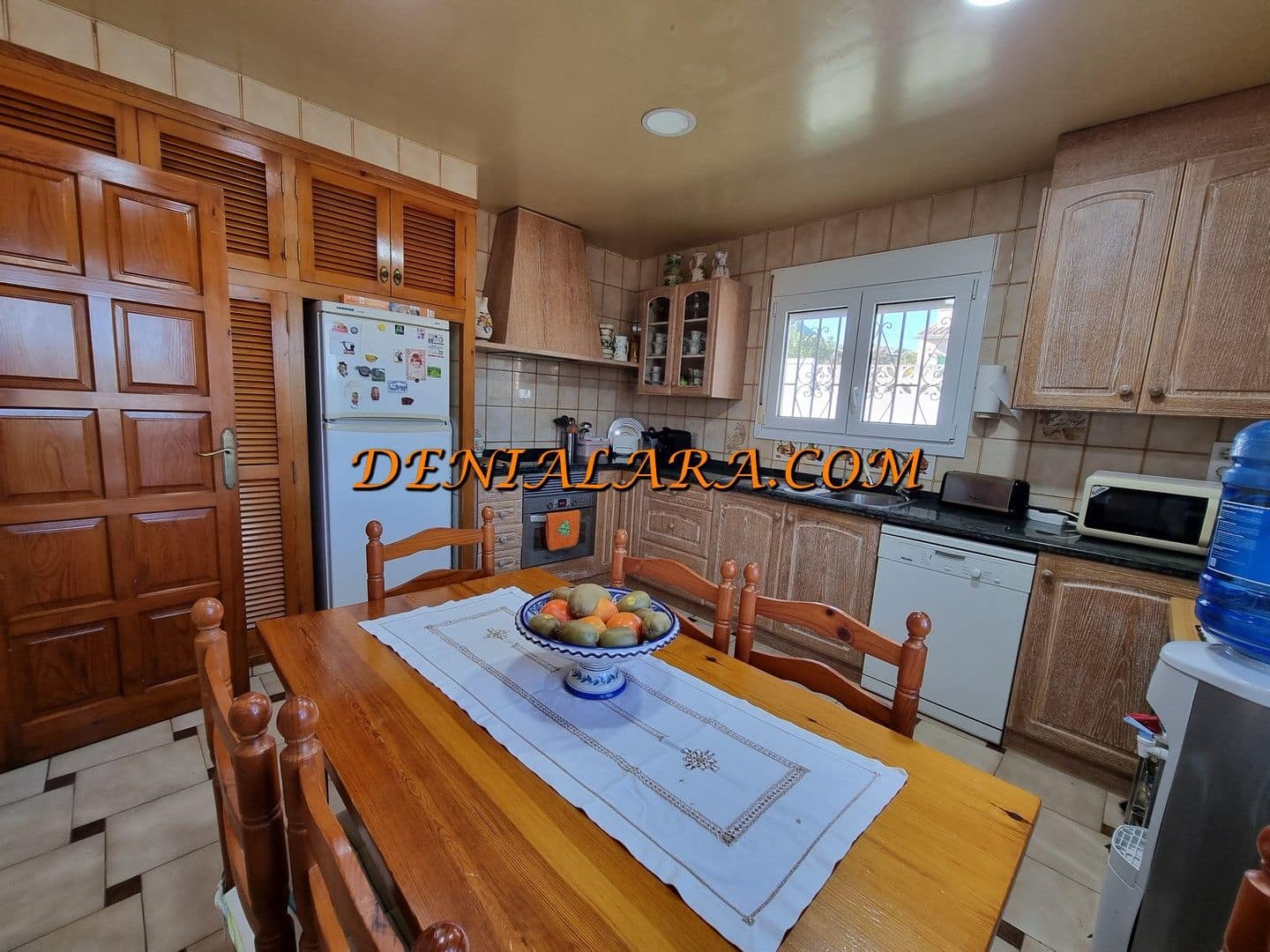 4 sypialnia Willa na sprzedaż w Denia z basenem garażem - 614 999 € (Ref: 9417819)