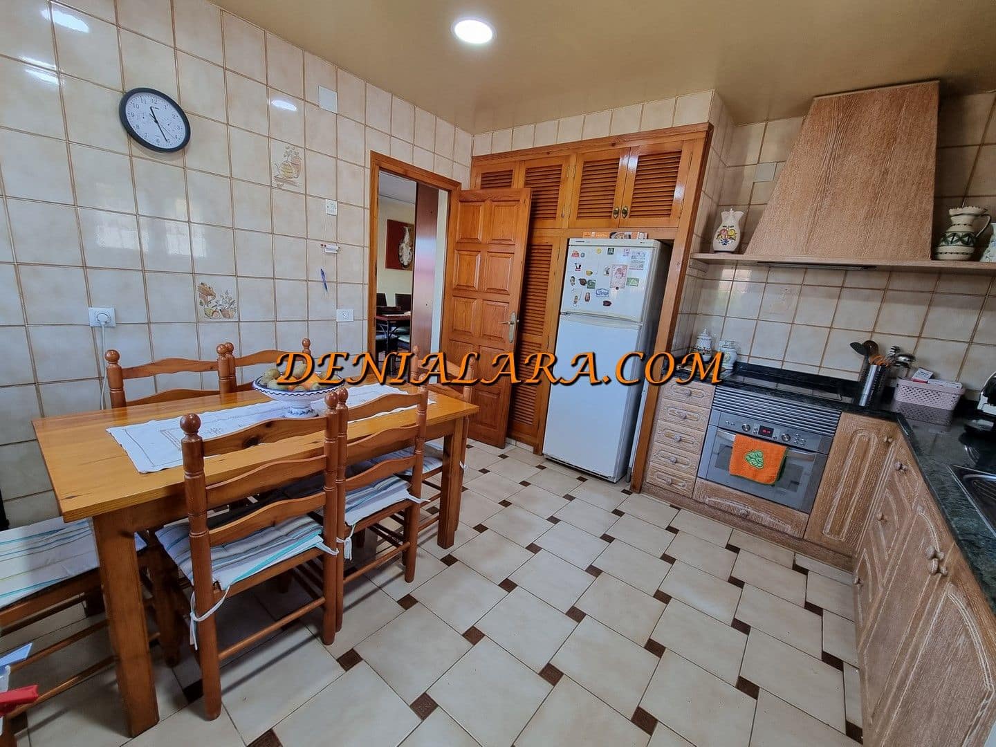 4 sypialnia Willa na sprzedaż w Denia z basenem garażem - 614 999 € (Ref: 9417819)