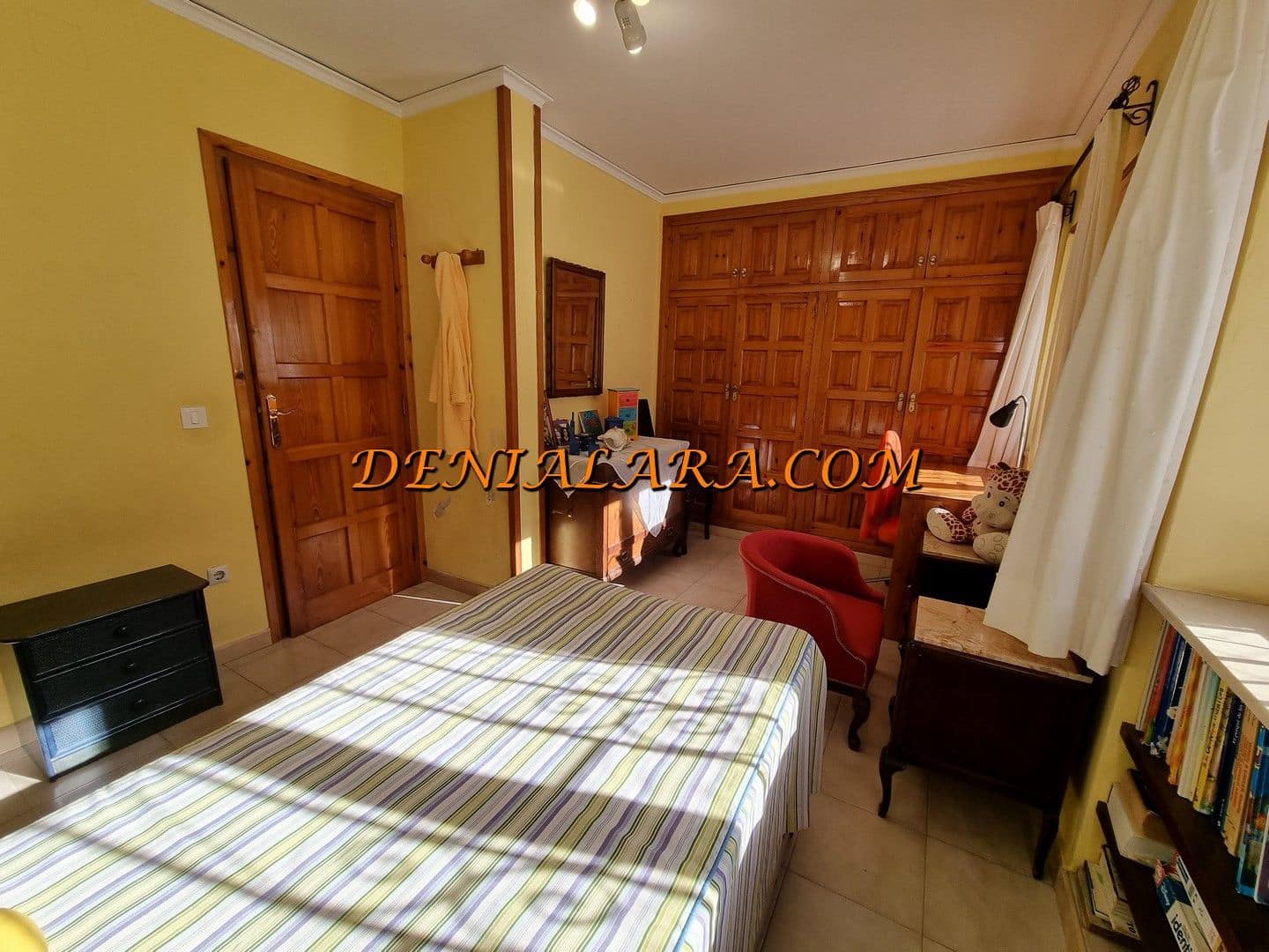 4 sypialnia Willa na sprzedaż w Denia z basenem garażem - 614 999 € (Ref: 9417819)