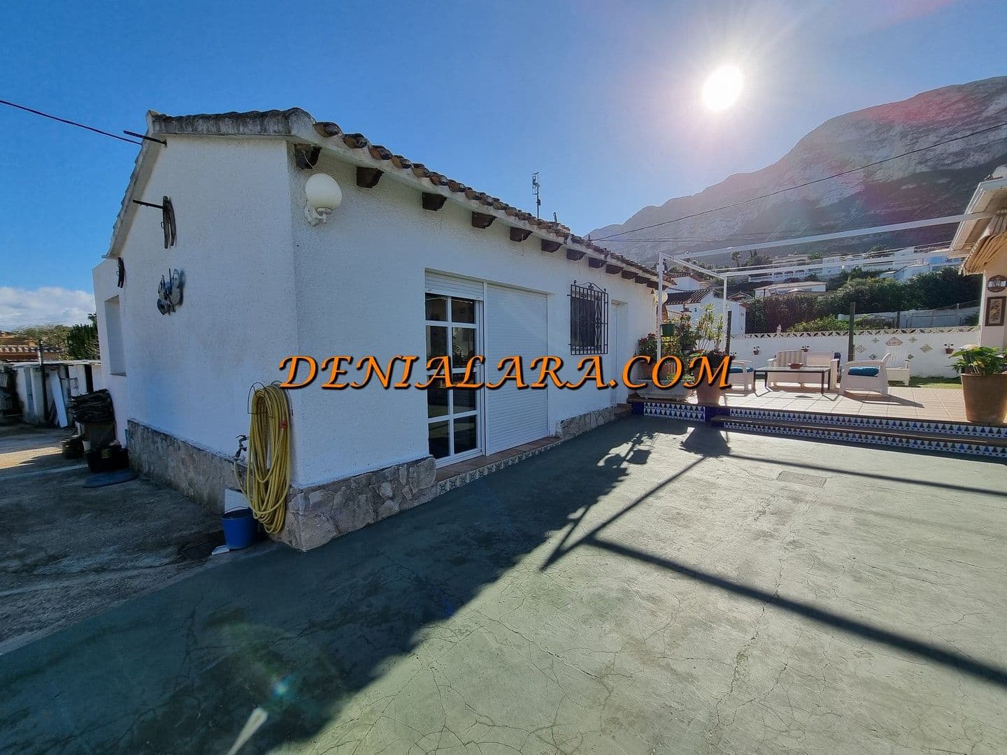 4 sypialnia Willa na sprzedaż w Denia z basenem garażem - 614 999 € (Ref: 9417819)