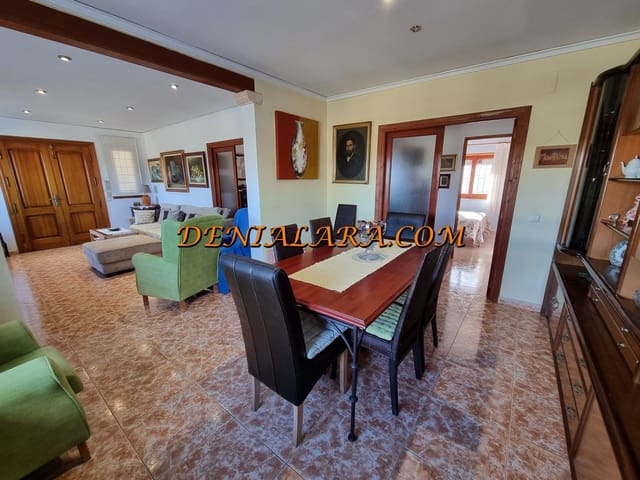 4 sypialnia Willa na sprzedaż w Dénia z basenem garażem - 614 999 € (Ref: 9417819)