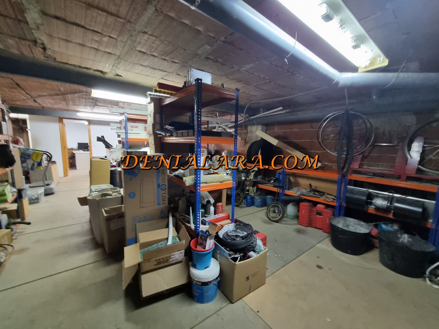 Gewerbe zu verkaufen in Denia mit Garage - 126.000 € (Ref: 9451168)