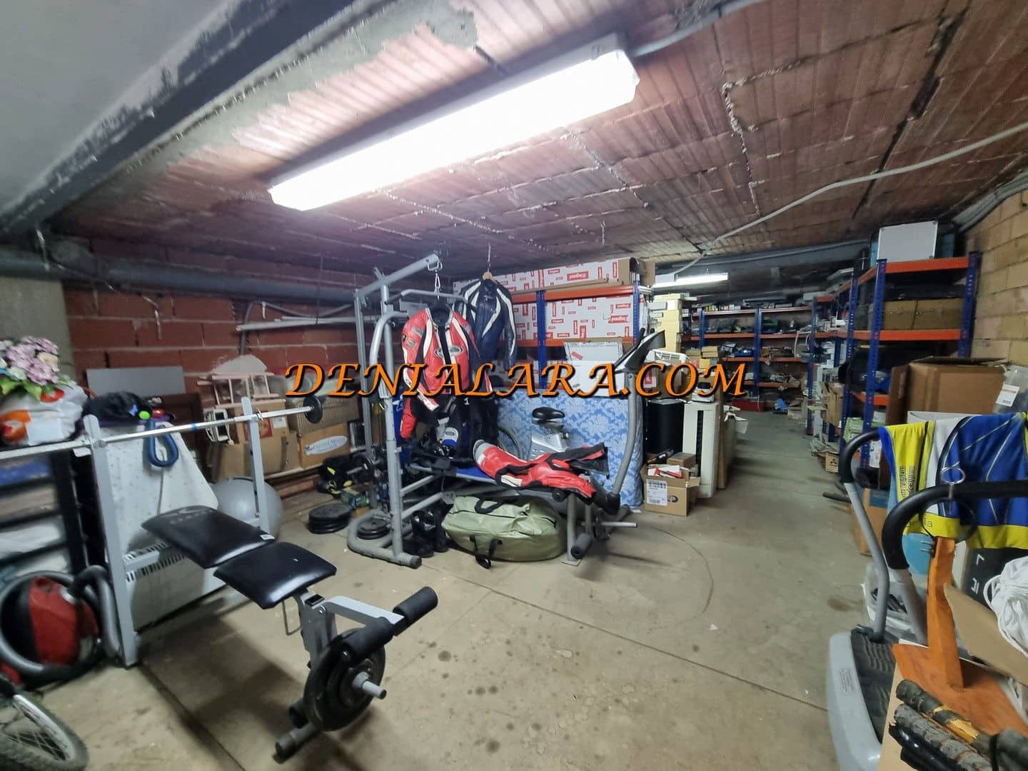 Gewerbe zu verkaufen in Denia mit Garage - 126.000 € (Ref: 9451168)