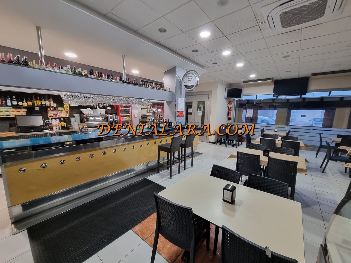 Restaurant/Bar til leje i Ondara - € 2.000 (Ref: 9451169)