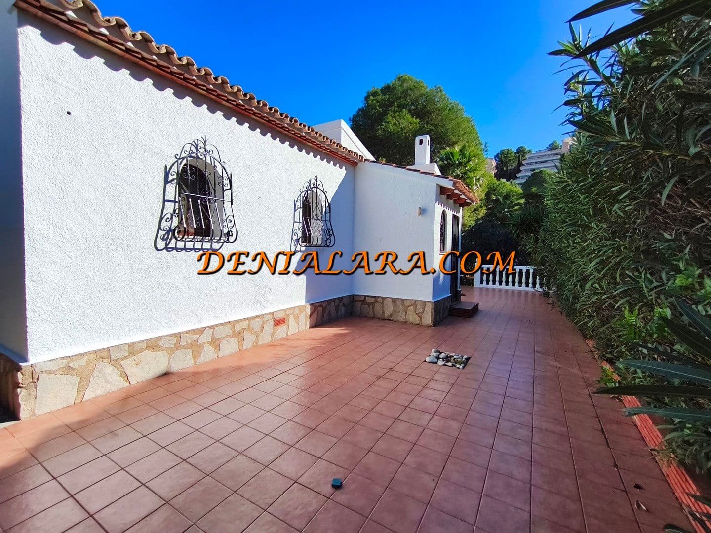 Chalet de 2 habitaciones en Pedreguer en venta con piscina garaje - 284.999 € (Ref: 9459637)
