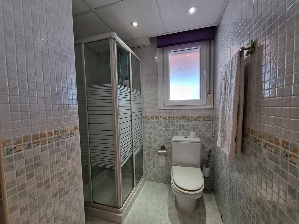 Ático de 3 habitaciones en Dénia en alquiler con piscina garaje - 800 € (Ref: 9465022)