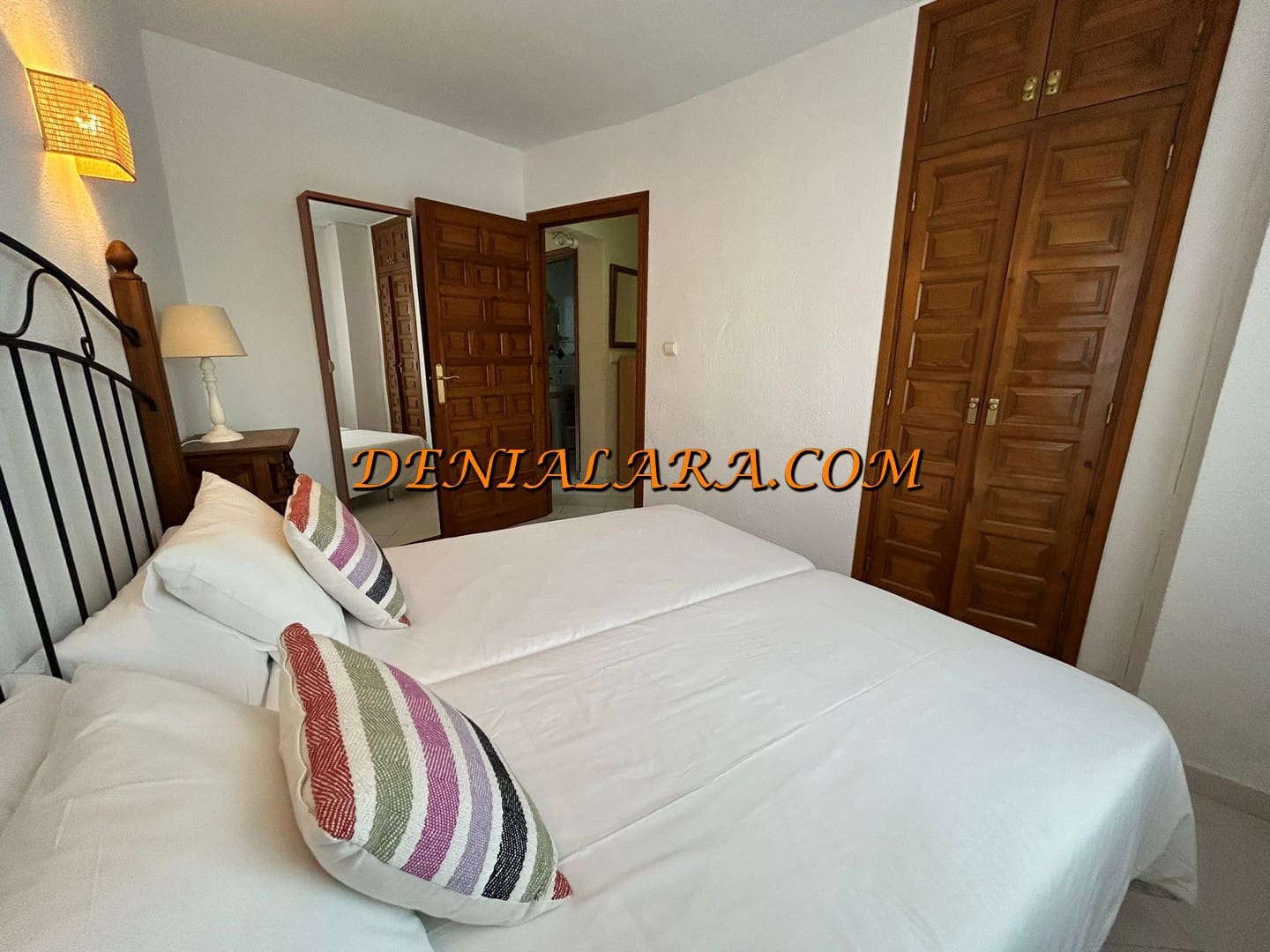 Apartamento de 2 habitaciones en Dénia en alquiler con piscina garaje - 800 € (Ref: 9471665)