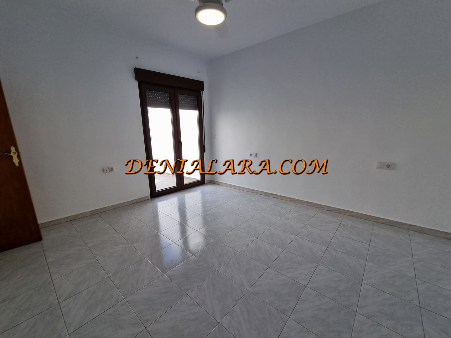 4 bedroom Townhouse for rent in Denia - € 1,100 (Ref: 9496641)