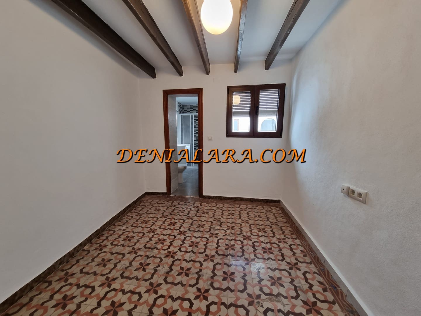 4 bedroom Townhouse for rent in Denia - € 1,100 (Ref: 9496641)