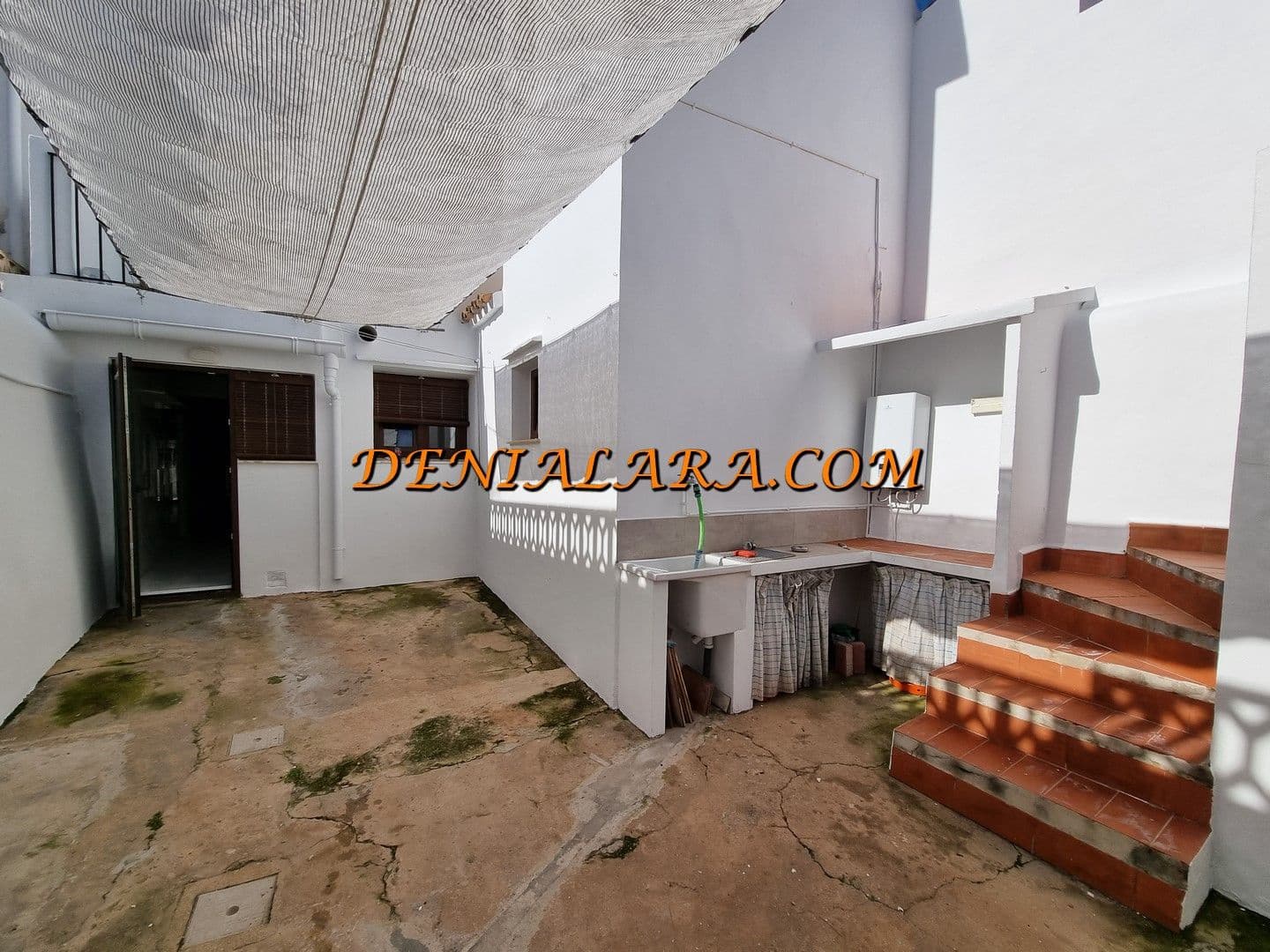 4 bedroom Townhouse for rent in Denia - € 1,100 (Ref: 9496641)