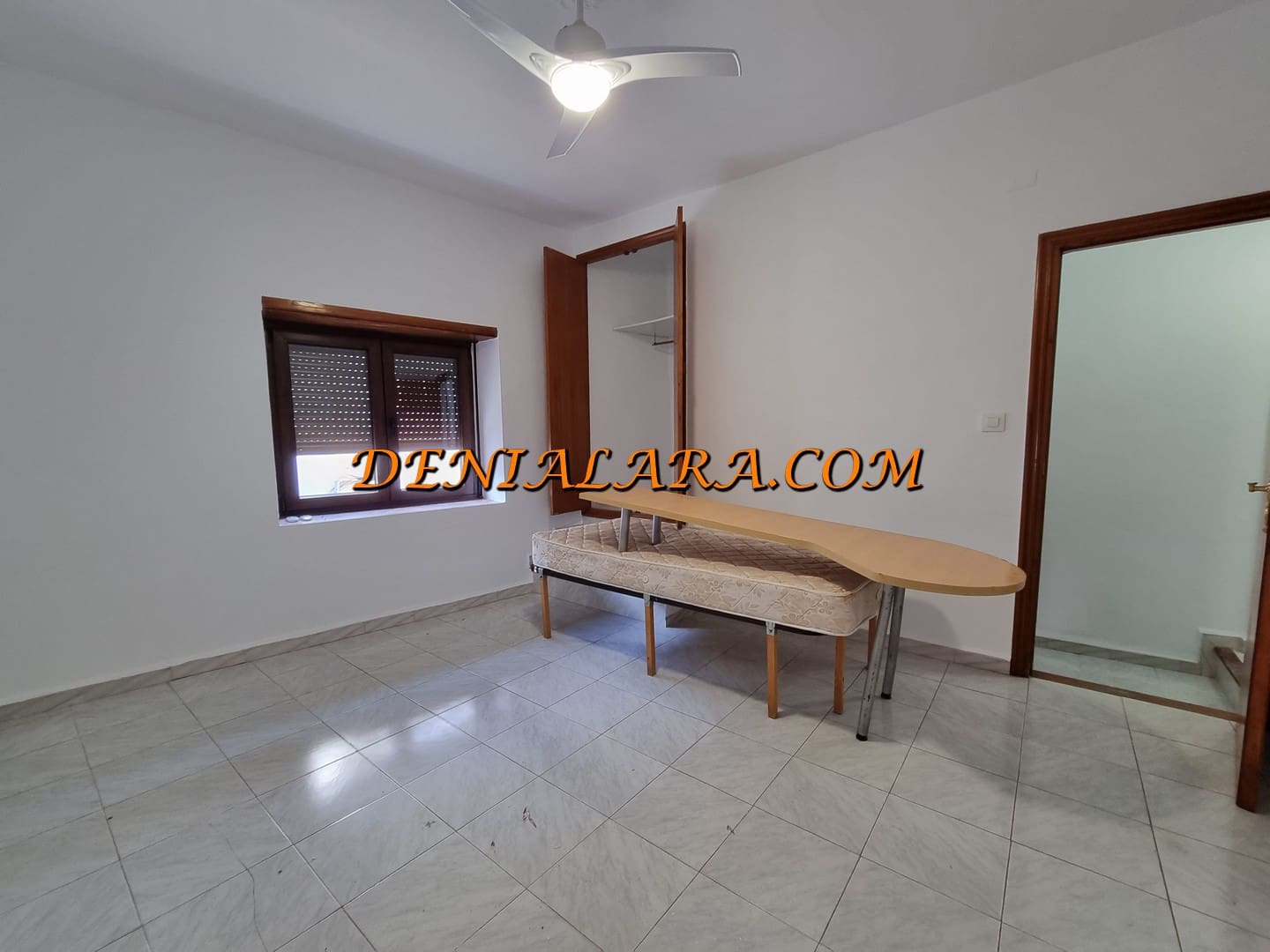 4 bedroom Townhouse for rent in Denia - € 1,100 (Ref: 9496641)