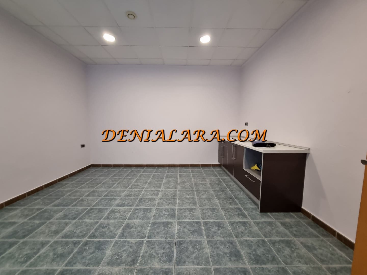 Office for rent in Pego - € 1,700 (Ref: 9532751)
