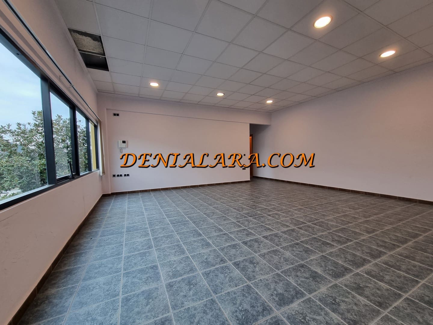 Office for rent in Pego - € 1,700 (Ref: 9532751)