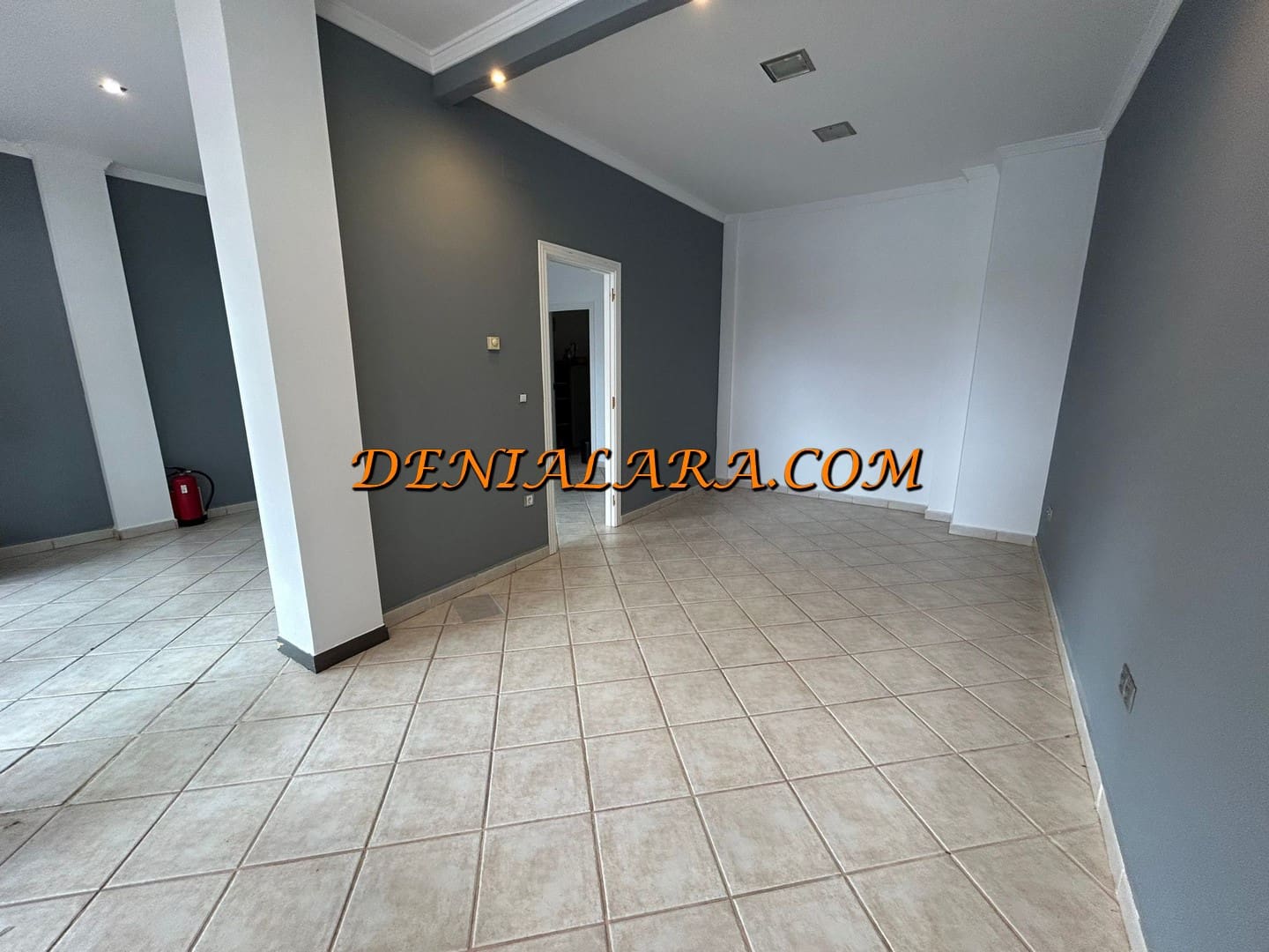 Commerciale da affittare in Denia - 680 € (Rif: 9532914)