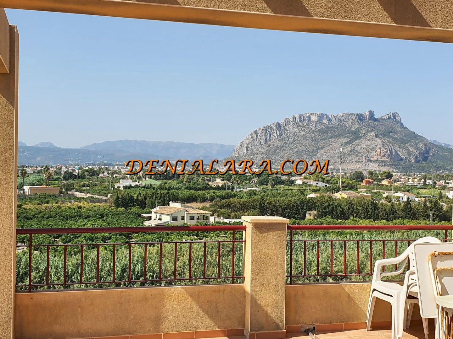 2 Zimmer Apartment zu vermieten in Denia mit Pool Garage - 1.300 € (Ref: 9534843)