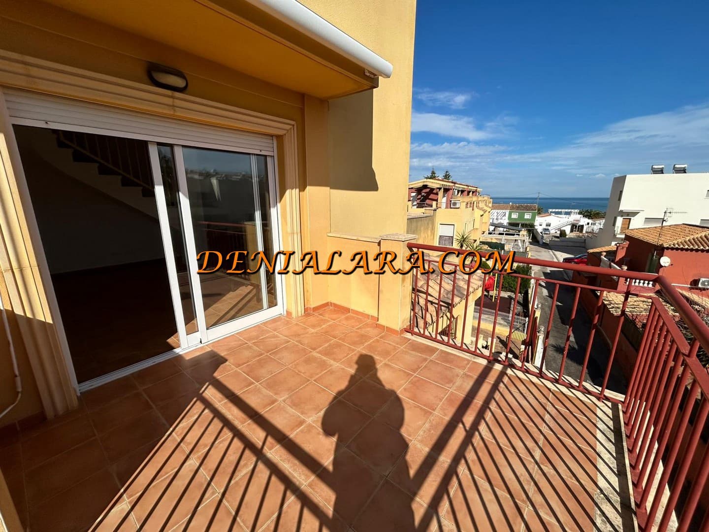 2 bedroom Apartment for rent in Denia with pool garage - € 1,280 (Ref: 9534843)