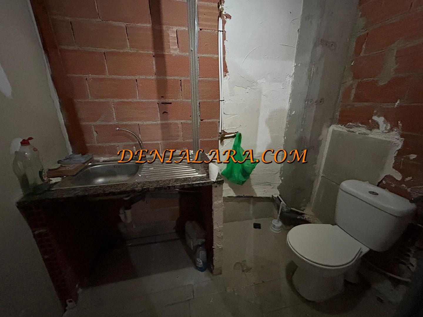 Erhverv til leje i Denia - € 750 (Ref: 9559762)