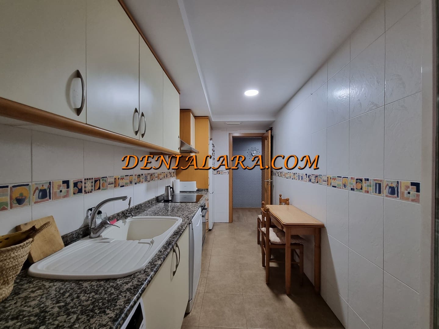 3 Zimmer Wohnung zu verkaufen in Denia mit Garage - 273.000 € (Ref: 9563787)