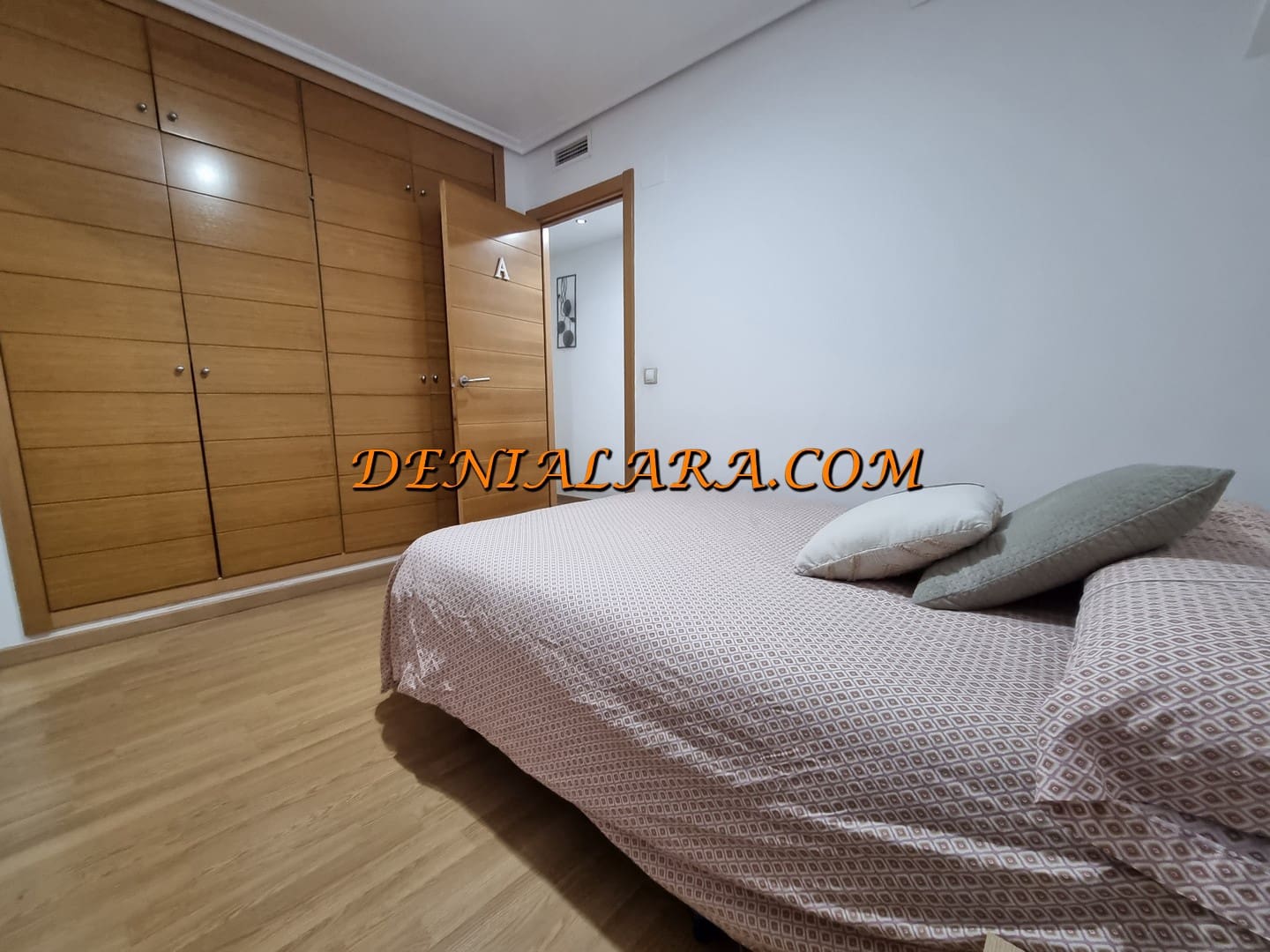 3 Zimmer Wohnung zu verkaufen in Denia mit Garage - 273.000 € (Ref: 9563787)