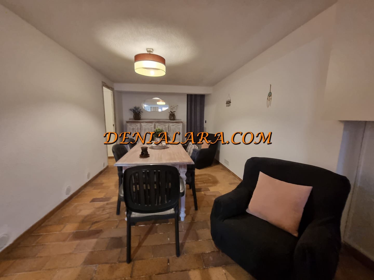 Villa/Maison de 3 chambres à louer à Denia - 1 300 € (Ref: 9566648)