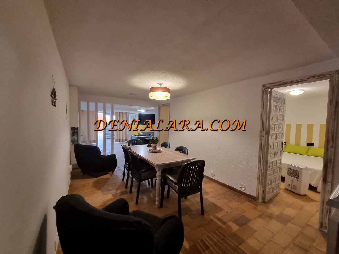 Villa/Maison de 3 chambres à louer à Denia - 1 300 € (Ref: 9566648)