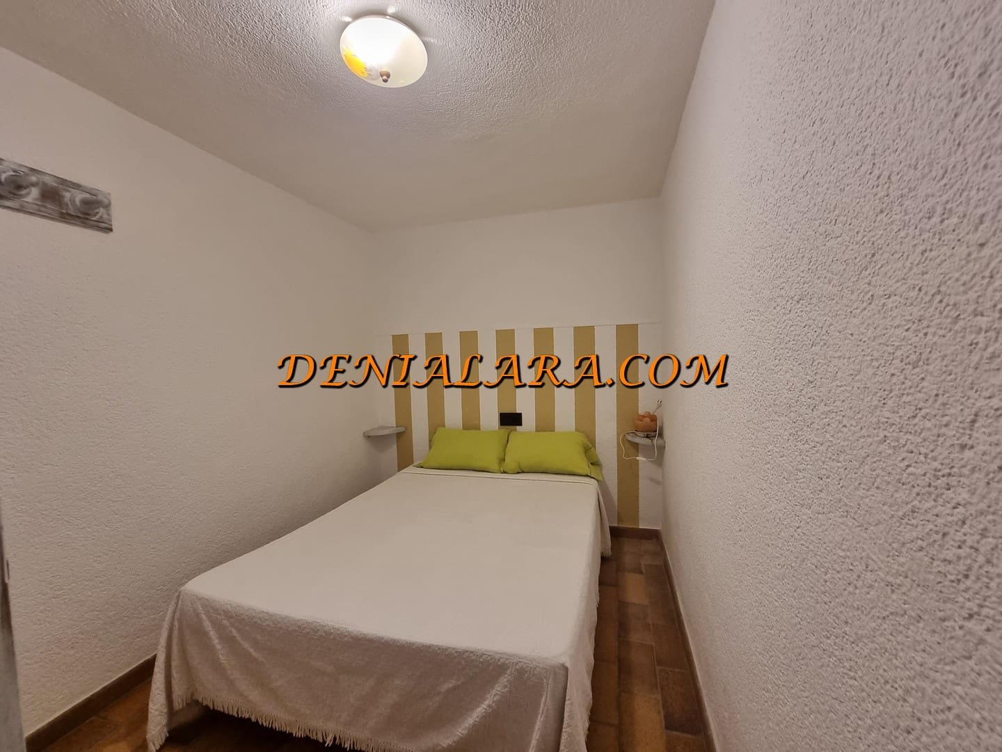 Villa/Maison de 3 chambres à louer à Denia - 1 300 € (Ref: 9566648)