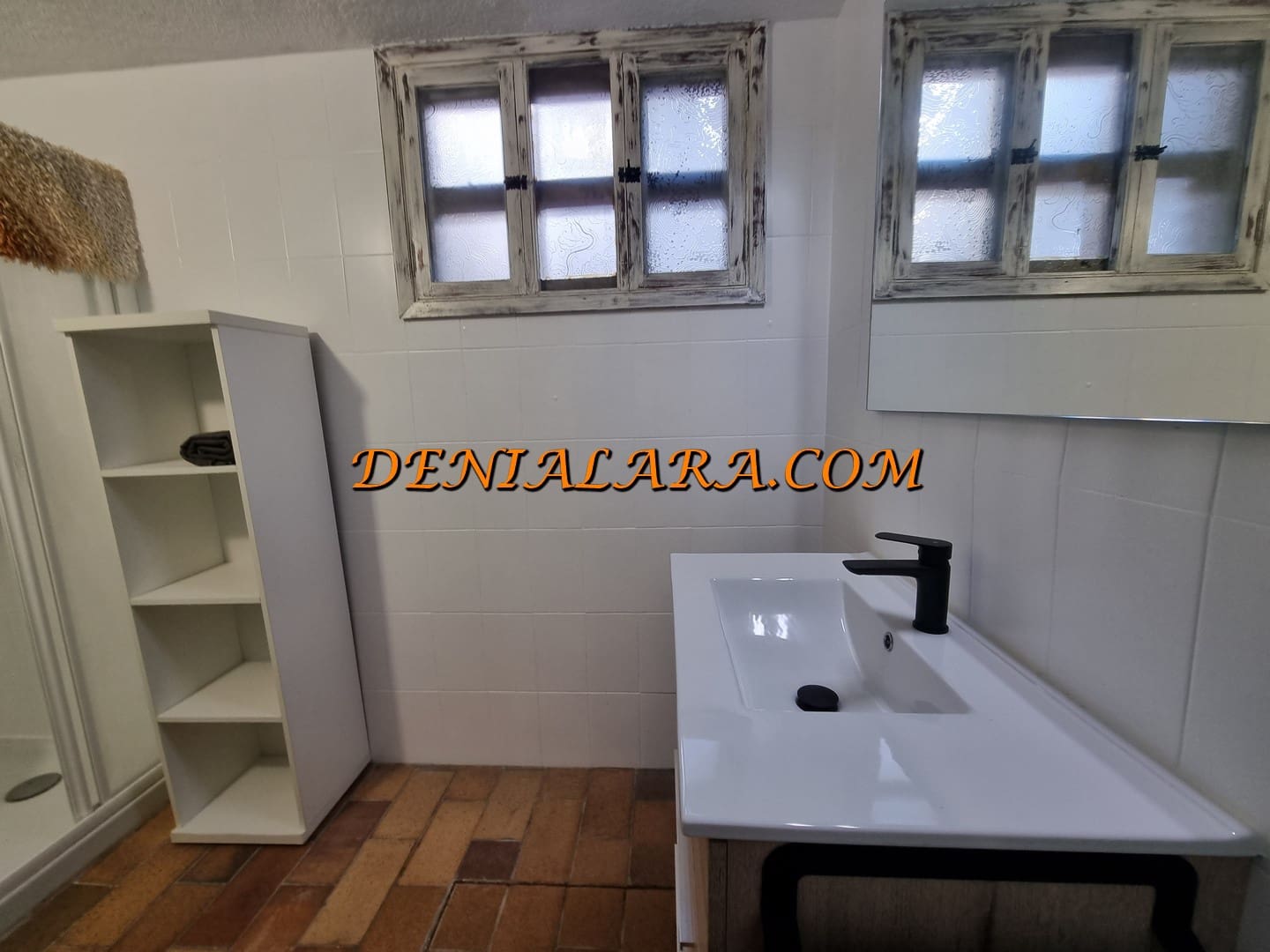 Villa/Maison de 3 chambres à louer à Denia - 1 300 € (Ref: 9566648)