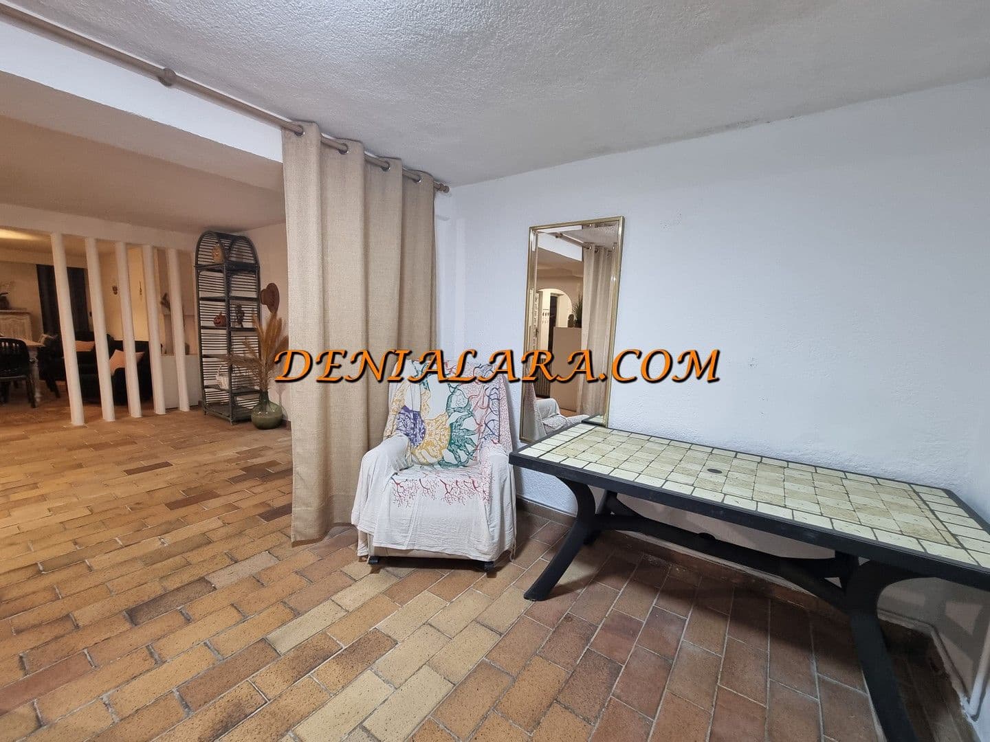 Villa/Maison de 3 chambres à louer à Denia - 1 300 € (Ref: 9566648)