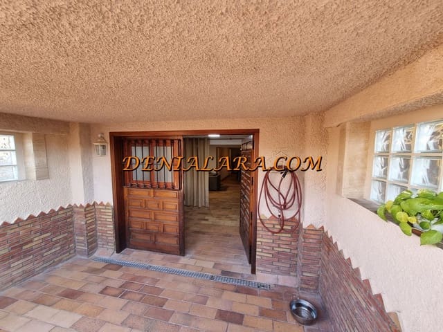 Villa/Maison de 3 chambres à louer à Dénia - 1 300 € (Ref: 9566648)
