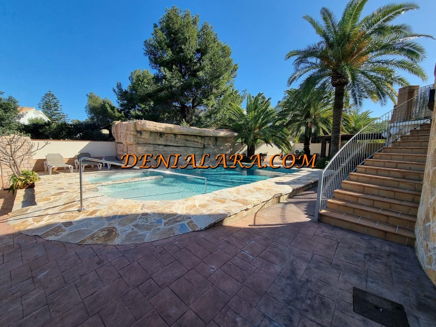 2 soveværelse Villa til salg i Denia med swimmingpool garage - € 750.000 (Ref: 9603389)