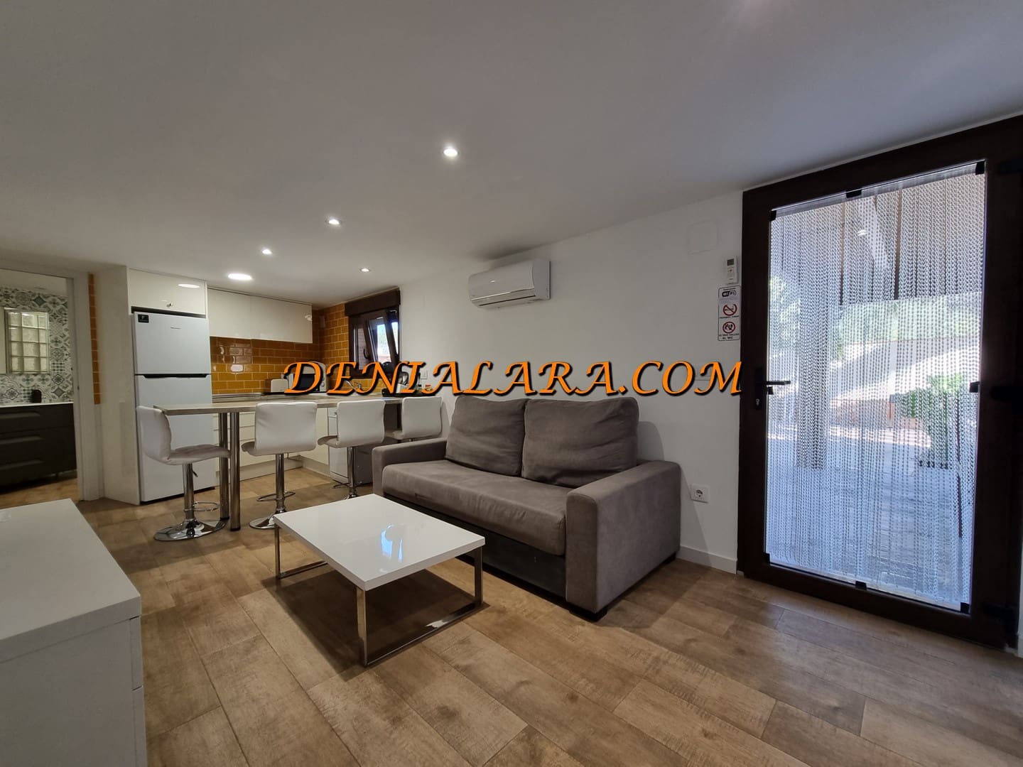 2 soveværelse Villa til salg i Denia med swimmingpool garage - € 750.000 (Ref: 9603389)