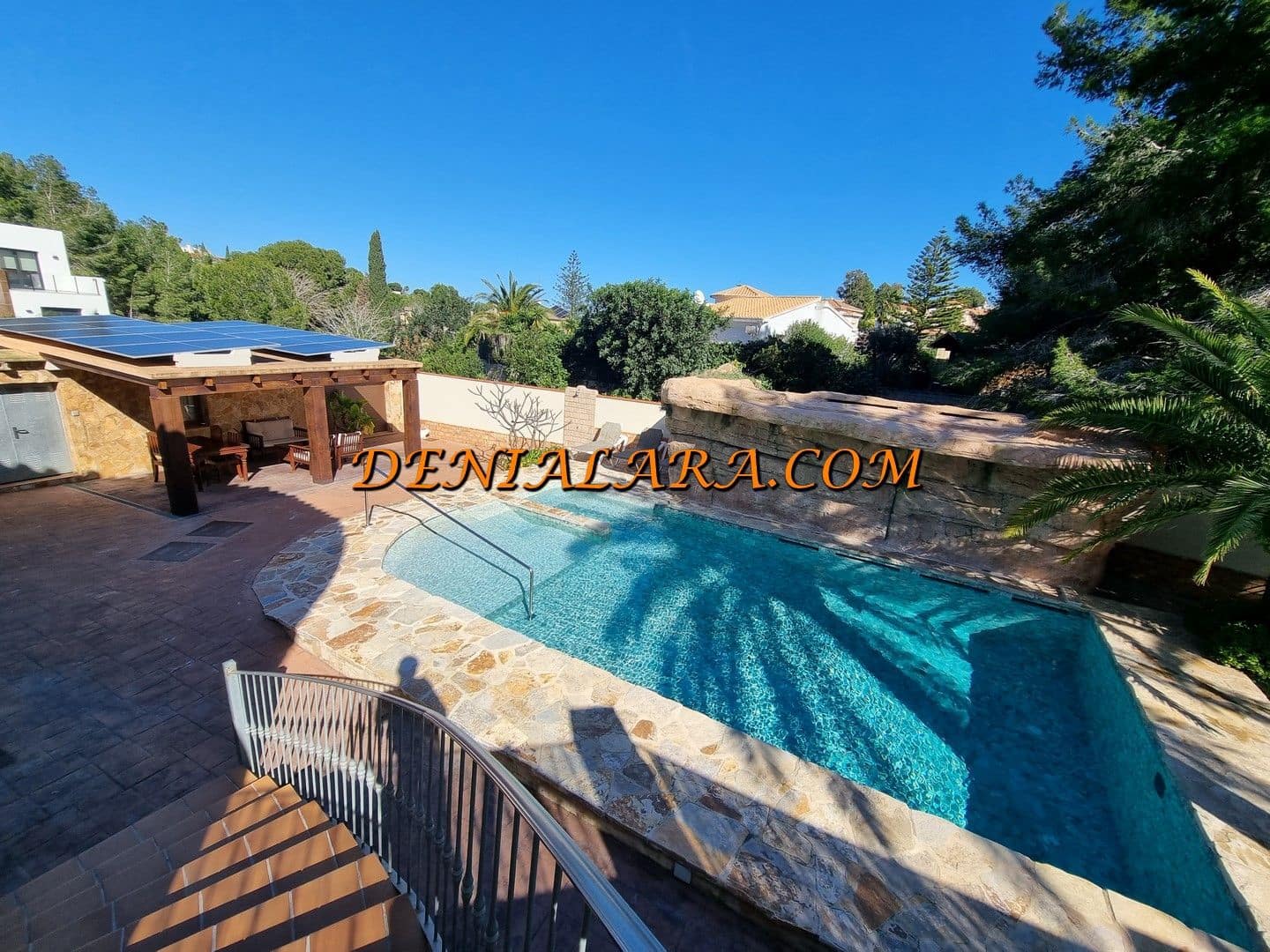 2 soveværelse Villa til salg i Denia med swimmingpool garage - € 750.000 (Ref: 9603389)