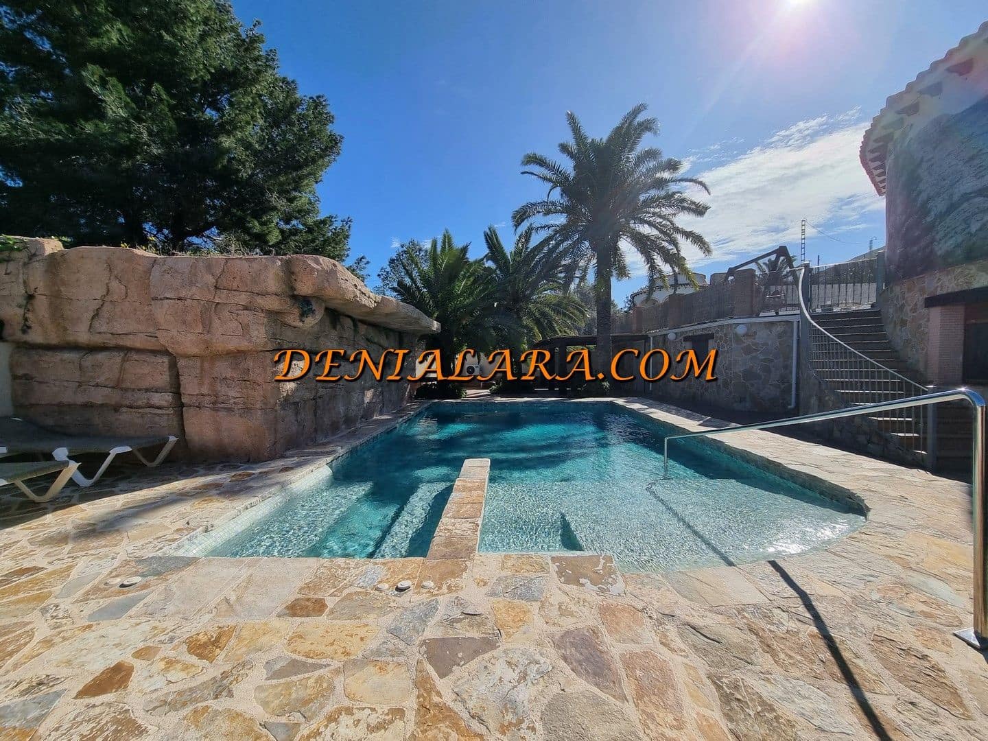 2 soveværelse Villa til salg i Denia med swimmingpool garage - € 750.000 (Ref: 9603389)