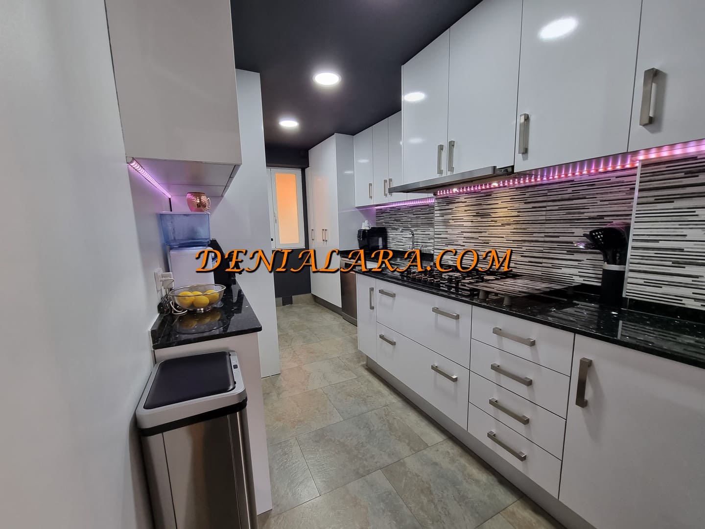 Piso de 3 habitaciones en Dénia en venta - 220.000 € (Ref: 9632837)