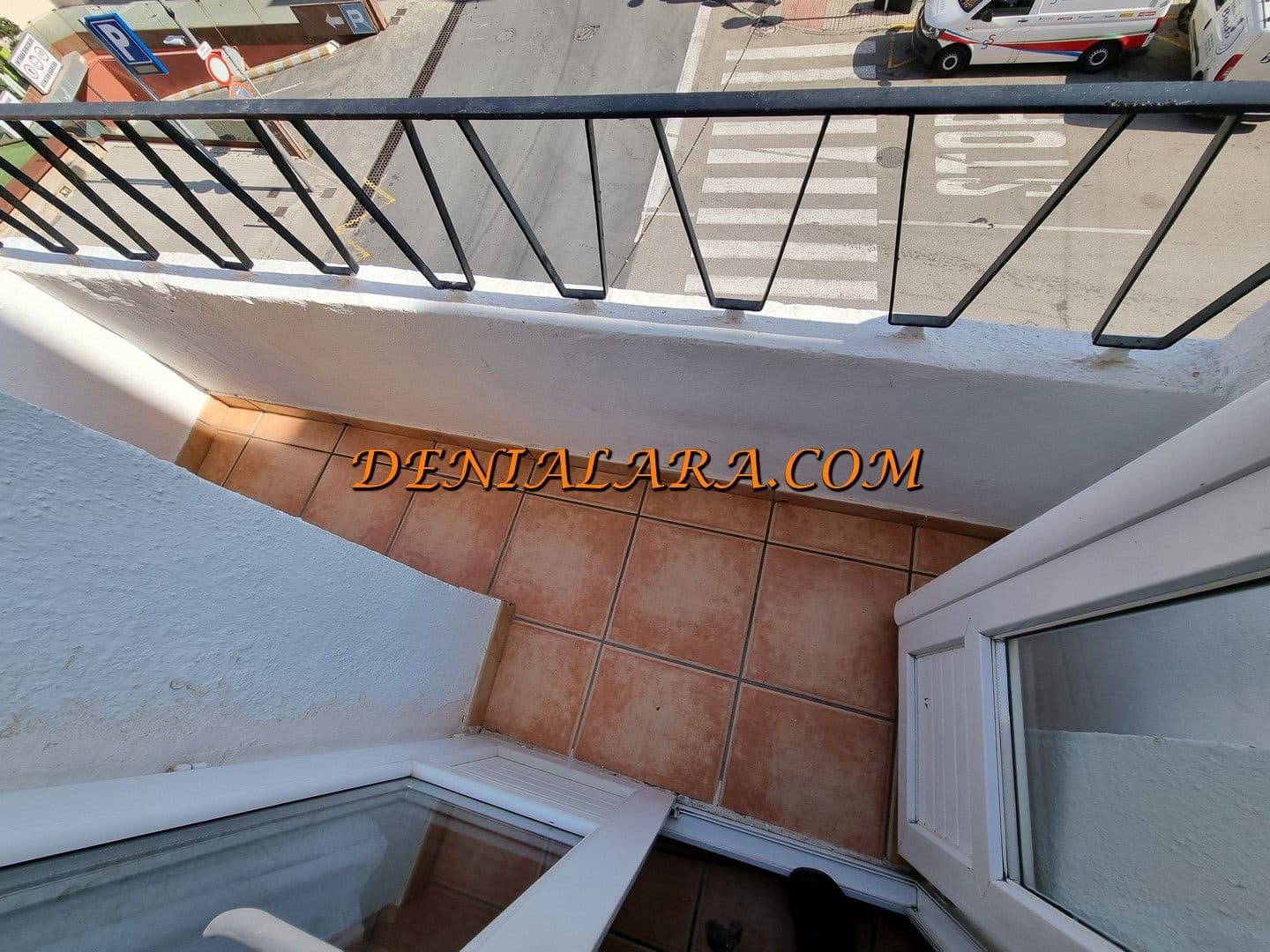 Piso de 3 habitaciones en Dénia en venta - 220.000 € (Ref: 9632837)