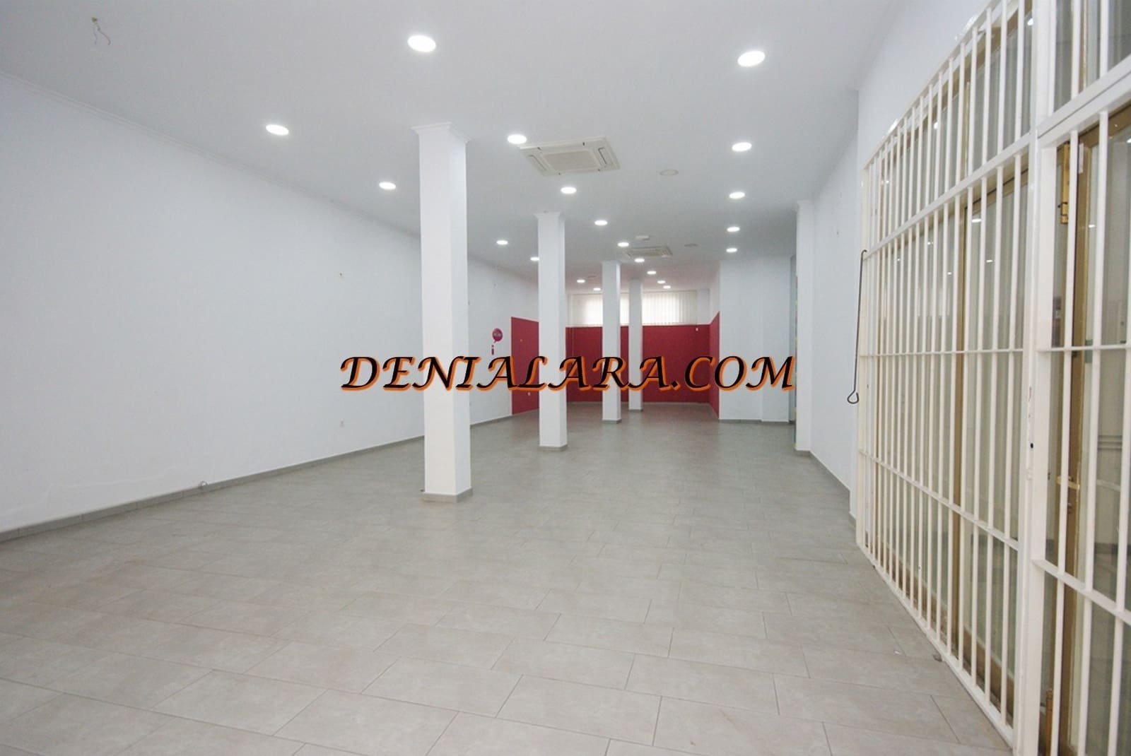 1 makuuhuone Kaupallinen vuokrattavana paikassa Denia - 1 000 € (Ref: 9646075)