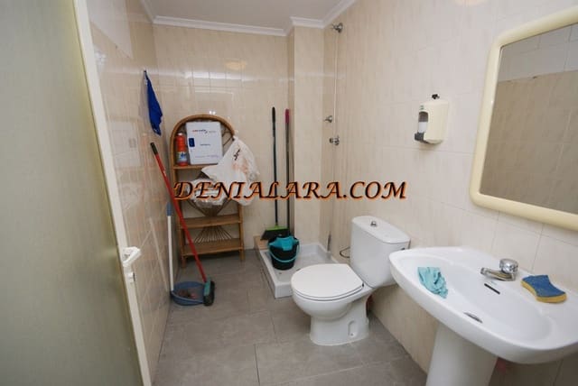 1 makuuhuone Kaupallinen vuokrattavana paikassa Dénia - 1 000 € (Ref: 9646075)