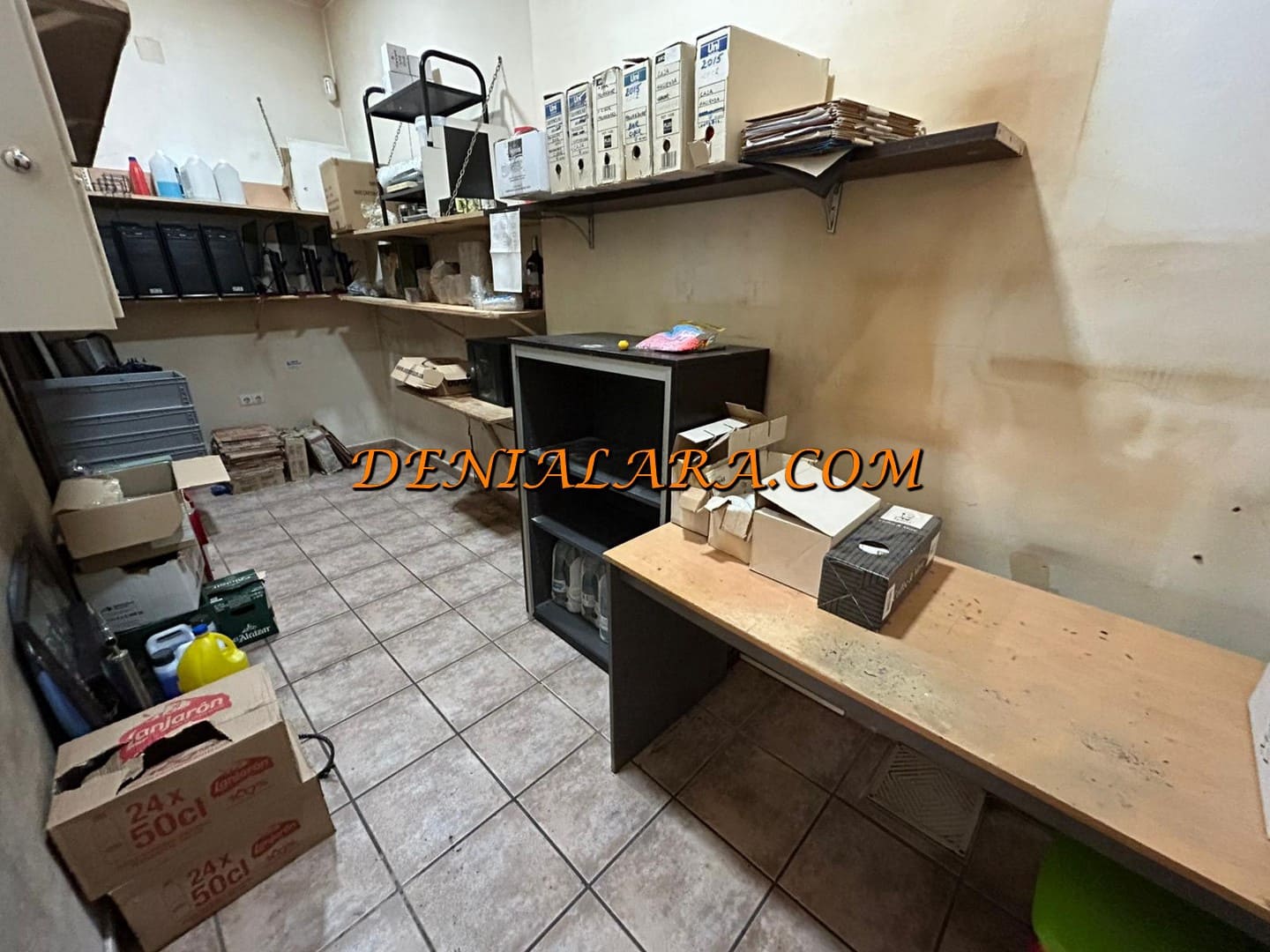 Comercial para venda em Denia - 137 000 € (Ref: 9646445)