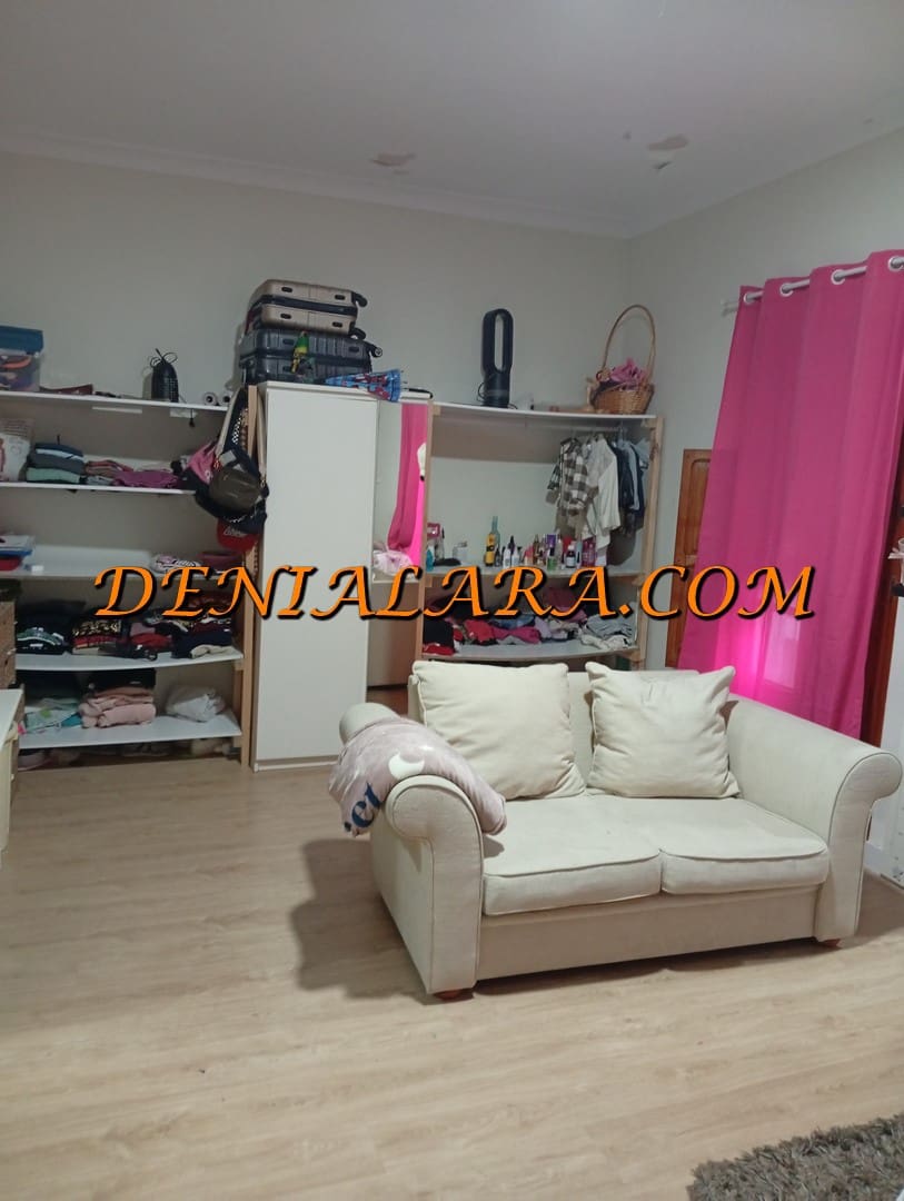 6 makuuhuone Omakotitalo myytävänä paikassa Gata de Gorgos - 270 000 € (Ref: 9678217)